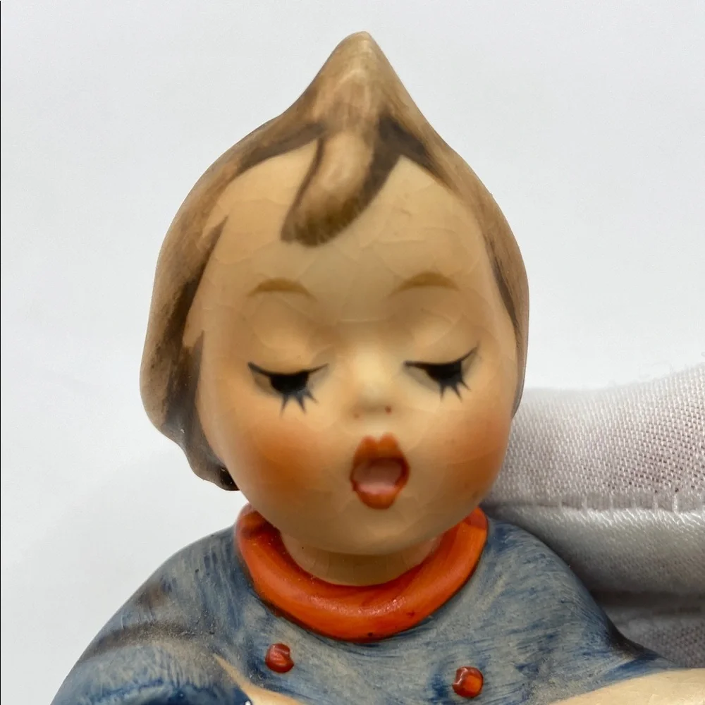 Vintage Goebel Hummel Joyful Figurine AKA Banjo Betty